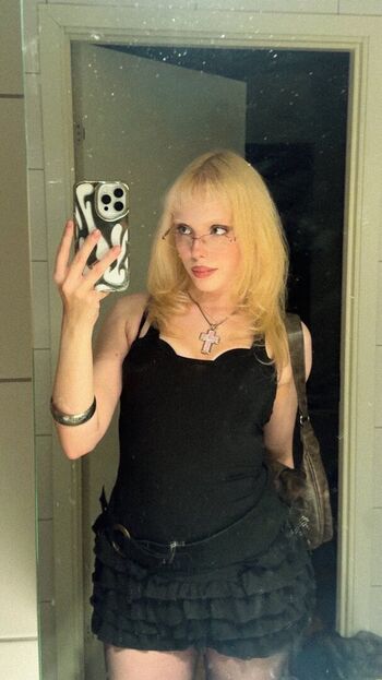 Full leaked Divvity private photo