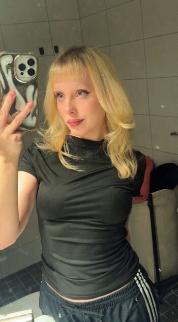 Full leaked Divvity private photo