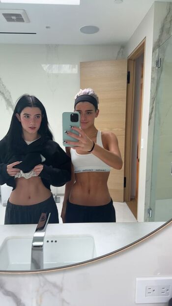 Full leaked Dixie d amelio private photo