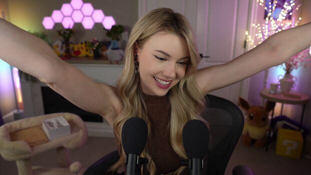Full leaked Dizzykitten page private photo