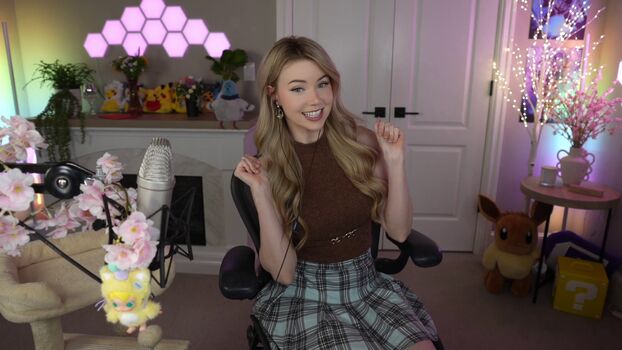 Full leaked Dizzykitten page private photo