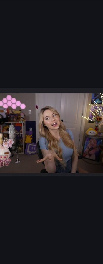 Full leaked Dizzykitten private photo