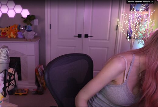 Full leaked Dizzykitten page private photo