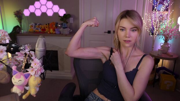 Full leaked Dizzykitten private photo