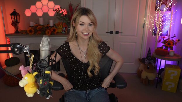 Full leaked Dizzykitten page private photo