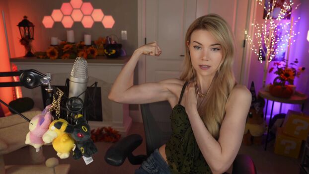 Full leaked Dizzykitten private photo