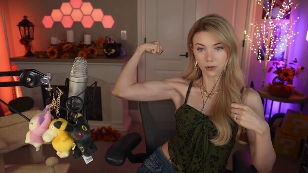 Full leaked Dizzykitten private photo