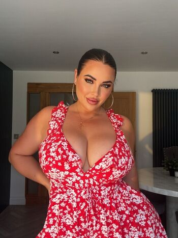 Full leaked Dj hannah b private photo
