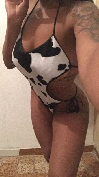 Full leaked Dj moana private photo
