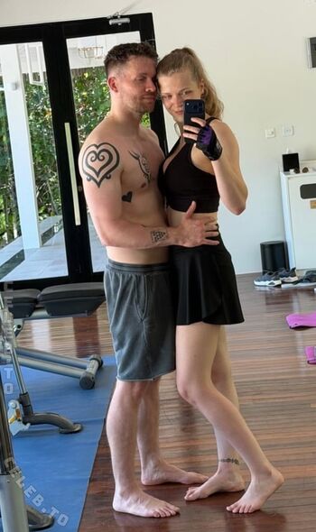 Full leaked Djanesintica private photo