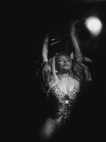 Full leaked Doja cat  page private photo