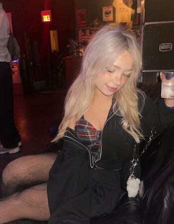 Full leaked Dollblush private photo