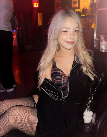 Full leaked Dollblush private photo