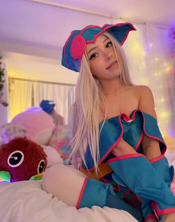 Full leaked Dollblush private photo