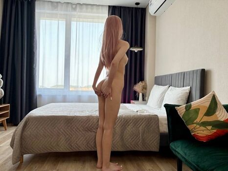 Full leaked Dolledream private photo