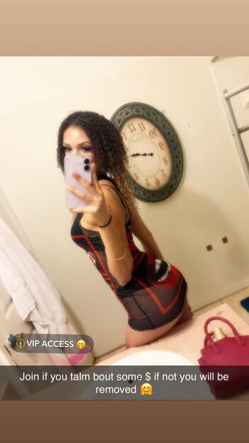 Full leaked Dollfacellea private photo