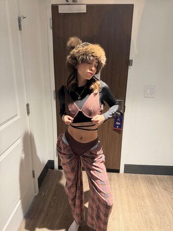 Full leaked Domelipa page private photo