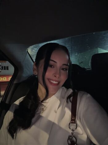 Full leaked Dommezuri private photo