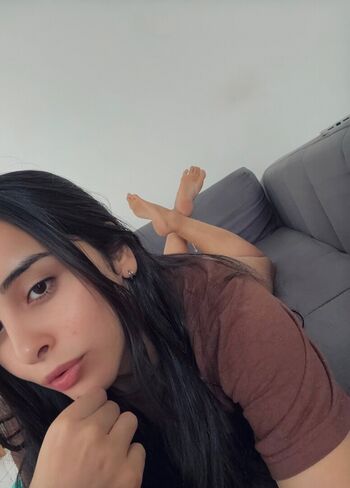 Full leaked Dommezuri private photo