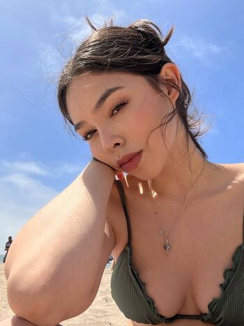 Full leaked Domymommi private photo