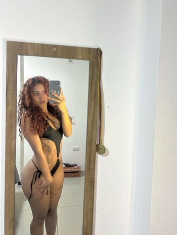 Full leaked Donaxpinela private photo