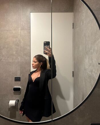 Full leaked Donya dadrasan page private photo