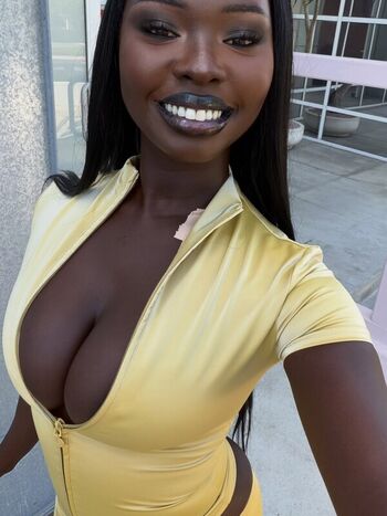 Full leaked Doshadeng private photo