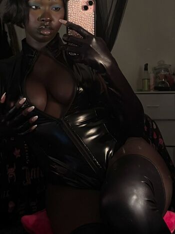 Full leaked Doshadeng private photo