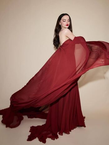 Full leaked Dove cameron page private photo
