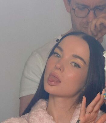 Full leaked Dove cameron page private photo
