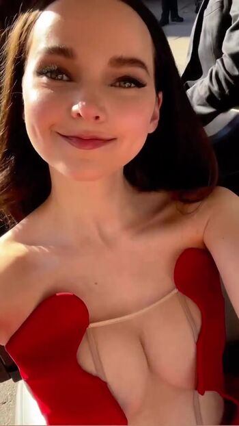Full leaked Dove cameron page private photo