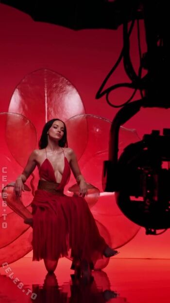 Full leaked Dove cameron private photo