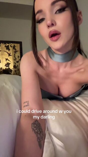 Dove Cameron