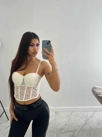 Full leaked Dr kamie private photo