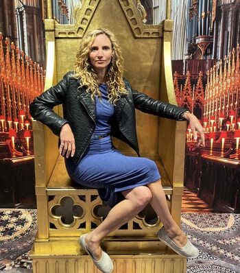 Dr Suzannah Lipscomb