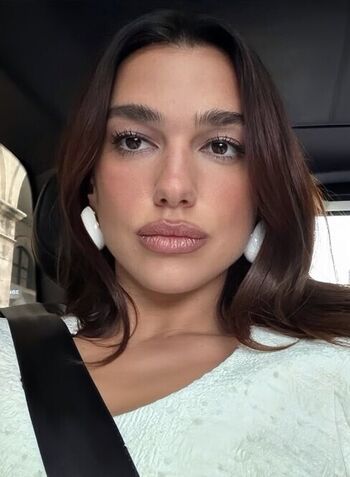 Full leaked Dua lipa page private photo