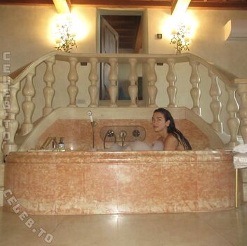 Full leaked Dua lipa page private photo