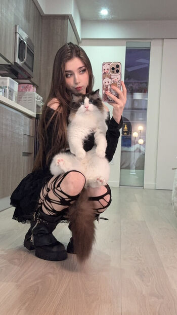 Full leaked Duckie cos  page private photo