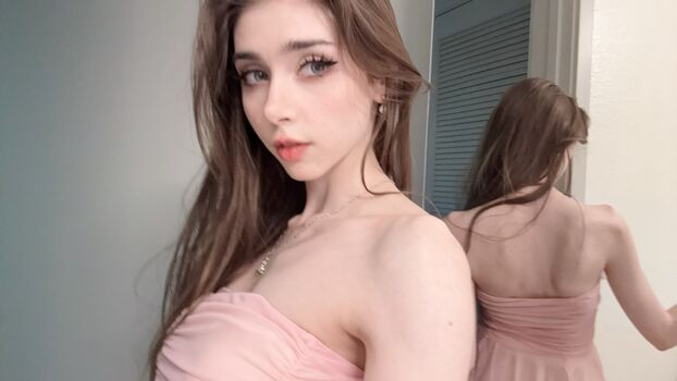 Full leaked Duckie cos private photo
