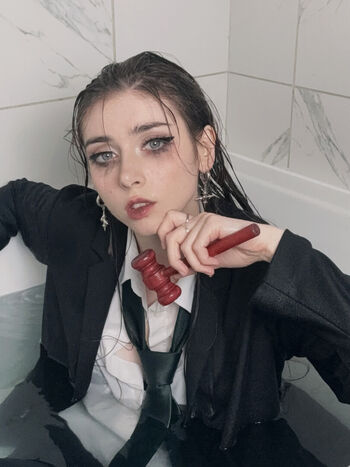 Full leaked Duckie cos page private photo