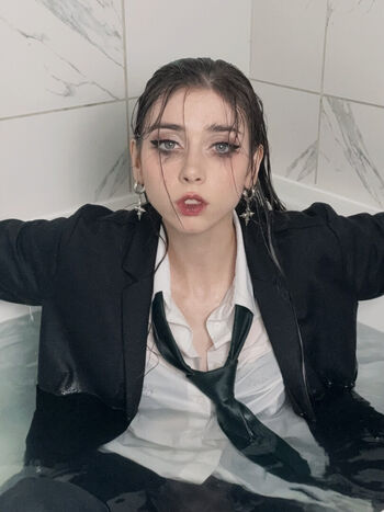 Full leaked Duckie cos page private photo