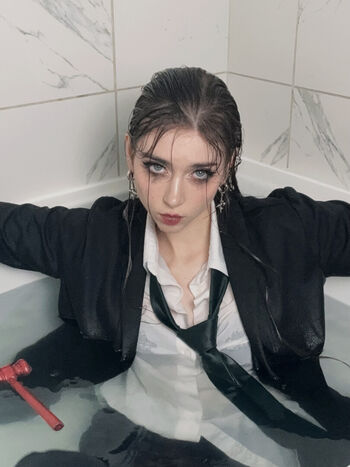 Full leaked Duckie cos page private photo