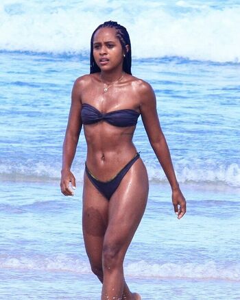 Full leaked Duda santos private photo