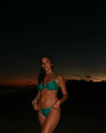 Full leaked Duda wendling private photo