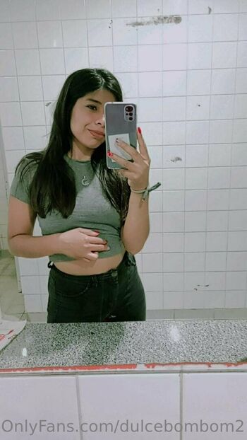 Full leaked Dulcebombom private photo