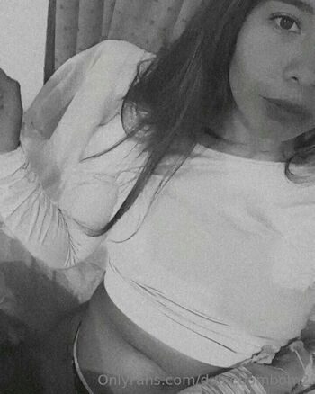 Full leaked Dulcebombom private photo