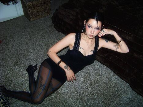 Full leaked Dumbdaisy private photo