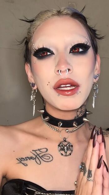 Full leaked Dumbdaisy private photo
