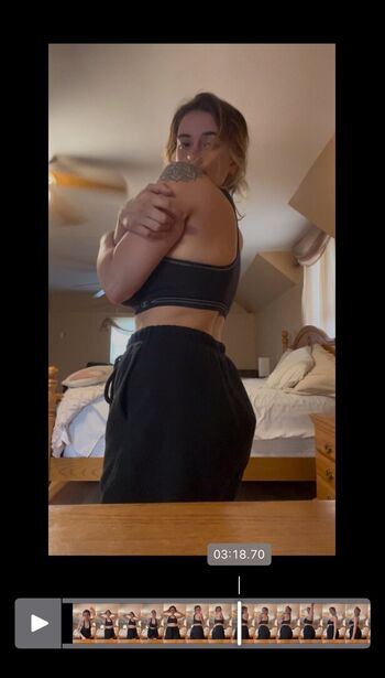 Full leaked Dumbbitchmurphy private photo