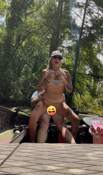 Full leaked Duramaxqueen private photo